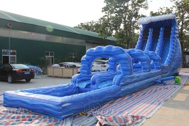 China Lange kommerzielle aufblasbare Wasserrutsche, blaue Zerstampfungs-Doppelt-Weg-Wasserrutsche usine