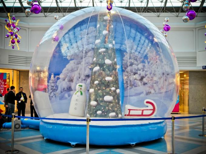 Schnee-Showbälle des Vorrates im Verkauf aufblasbare, Weihnachtsschneekugel, aufblasbarer Weihnachtsanzeigenball für Dekoration