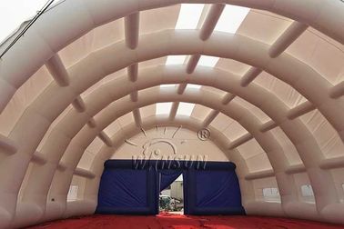 China Tennisplatz-aufblasbares Ereignis-Zelt für Tätigkeiten im Freien 37x18x9.5m usine