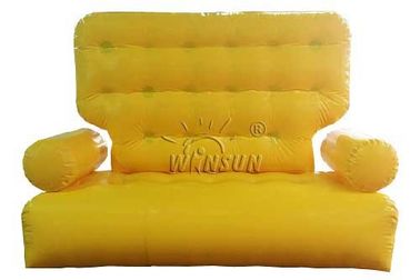 China Gelbe Farbaufblasbares Couch-Sofa umweltfreundlich für Tätigkeiten im Freien usine